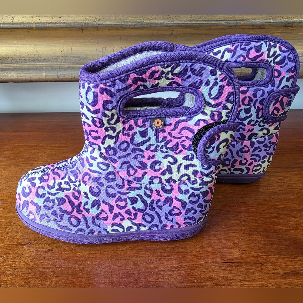 Bogs Rainbow Leopard Boots NWT